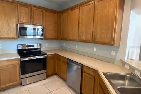 Townhouse in Wesley Chapel, Florida 3 bedrooms, 140.56 sq.m. № 1808524 - photo 5