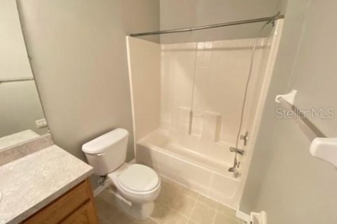 Townhouse in Wesley Chapel, Florida 3 bedrooms, 140.56 sq.m. № 1808524 - photo 13