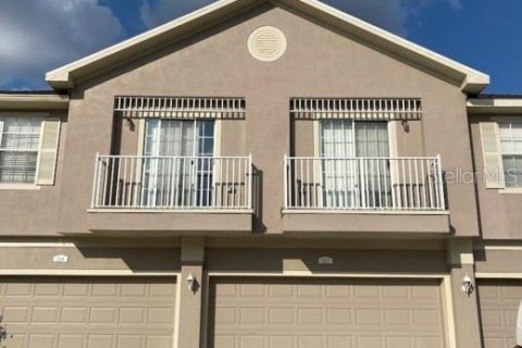Townhouse in Wesley Chapel, Florida 3 bedrooms, 140.56 sq.m. № 1808524 - photo 1