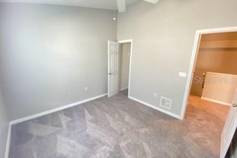 Townhouse in Wesley Chapel, Florida 3 bedrooms, 140.56 sq.m. № 1808524 - photo 12