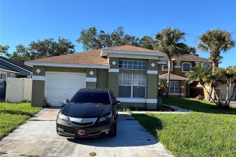 Villa ou maison à Kissimmee, Floride 3 chambres, 129.32 m2 № 2419309