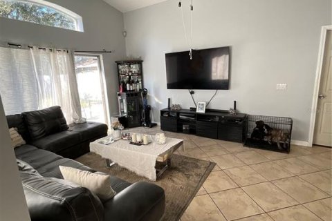 Villa ou maison à vendre à Kissimmee, Floride: 3 chambres, 129.32 m2 № 2419309 - photo 16