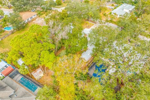 House in Tampa, Florida 4 bedrooms, 227.98 sq.m. № 1559981 - photo 16