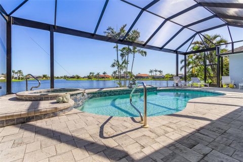 House in Punta Gorda, Florida 3 bedrooms, 218.32 sq.m. № 1851623 - photo 21