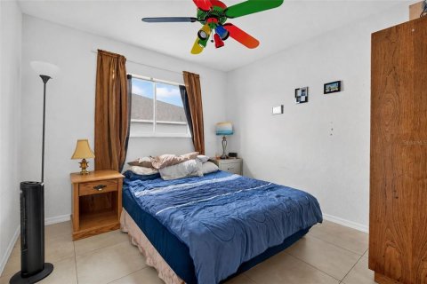 Commercial property in Cape Coral, Florida 6 bedrooms, 206.06 sq.m. № 2333839 - photo 21