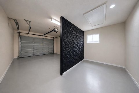 Commercial property in Cape Coral, Florida 6 bedrooms, 206.06 sq.m. № 2333839 - photo 30