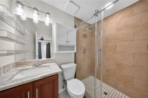 Commercial property in Cape Coral, Florida 6 bedrooms, 206.06 sq.m. № 2333839 - photo 24