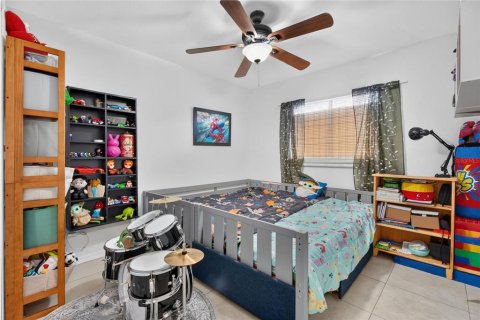 Commercial property in Cape Coral, Florida 6 bedrooms, 206.06 sq.m. № 2333839 - photo 22