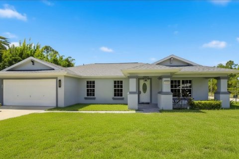 Villa ou maison à vendre à Lehigh Acres, Floride: 3 chambres, 165.09 m2 № 2308902 - photo 2