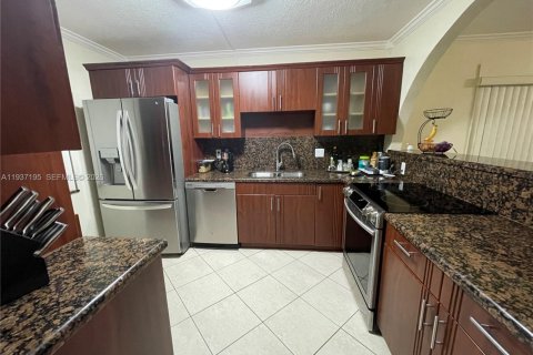 Купить кондоминиум в Уэстон, Флорида 2 спальни, 114.73м2, № 1995391 - фото 13