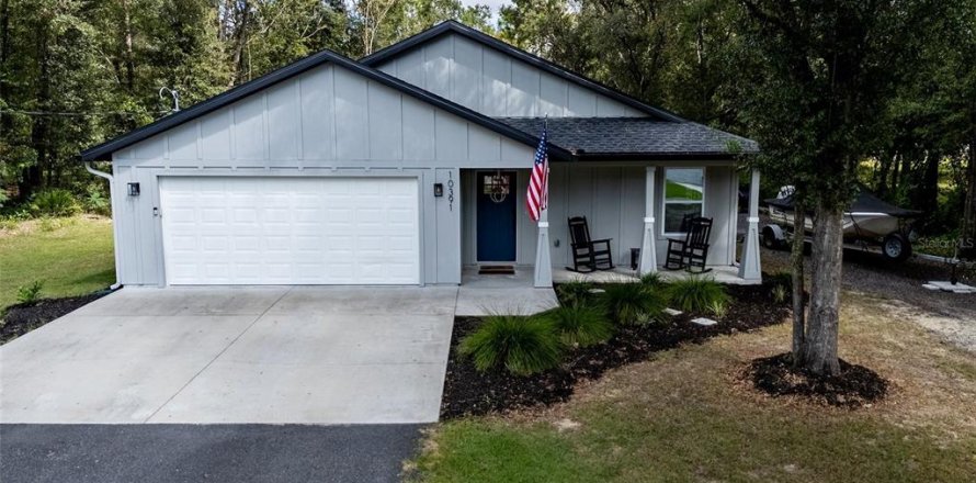 Villa ou maison à Bronson, Floride 3 chambres, 139.82 m2 № 2395549