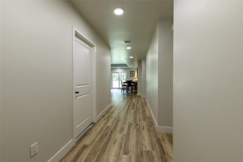 Villa ou maison à vendre à Bronson, Floride: 3 chambres, 139.82 m2 № 2395549 - photo 5