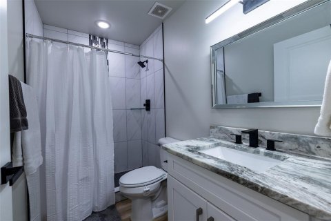 Villa ou maison à vendre à Bronson, Floride: 3 chambres, 139.82 m2 № 2395549 - photo 24