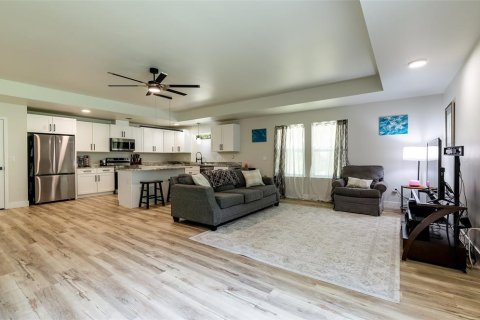 Villa ou maison à vendre à Bronson, Floride: 3 chambres, 139.82 m2 № 2395549 - photo 8