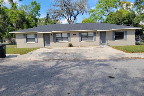 Propiedad comercial en venta en Maitland, Florida, 4 dormitorios, 156.08 m2 № 1631922 - foto 1