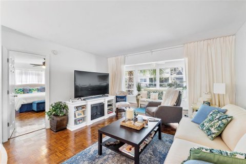 Condo in Margate, Florida, 2 bedrooms  № 2083678 - photo 6