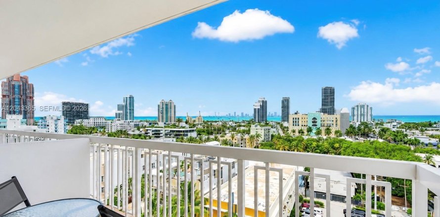 Condominio en Miami Beach, Florida, 1 dormitorio  № 2248648