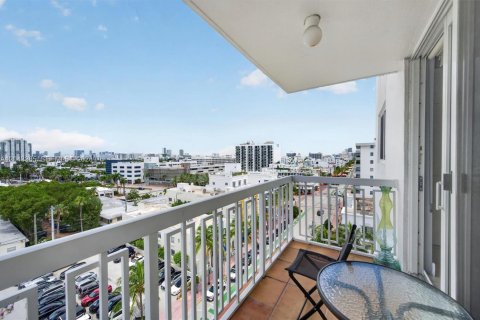 Condominio en venta en Miami Beach, Florida, 1 dormitorio, 61.97 m2 № 2248648 - foto 4