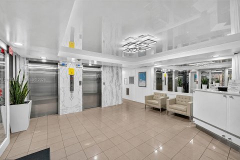 Condominio en venta en Miami Beach, Florida, 1 dormitorio, 61.97 m2 № 2248648 - foto 17