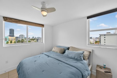 Condominio en venta en Miami Beach, Florida, 1 dormitorio, 61.97 m2 № 2248648 - foto 12