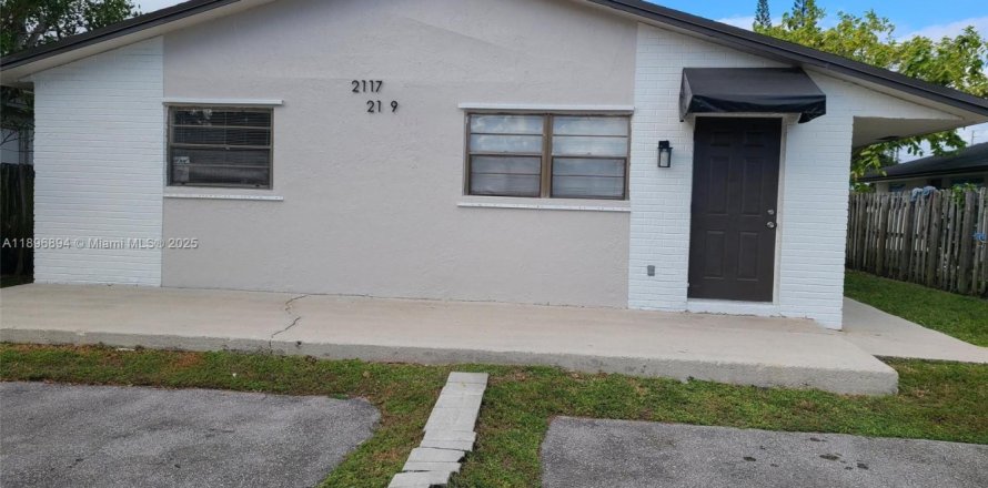 Villa ou maison à Hollywood, Floride 2 chambres, 92.9 m2 № 2038076