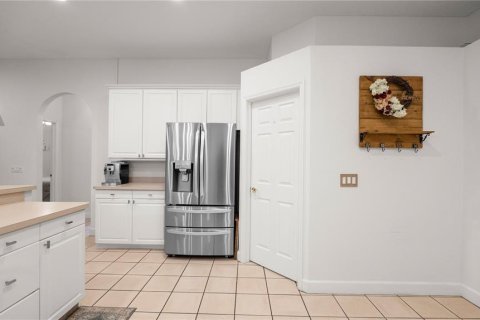 Купить виллу или дом в Уинтер-Хейвен, Флорида 8 комнат, 260.68м2, № 2324179 - фото 17