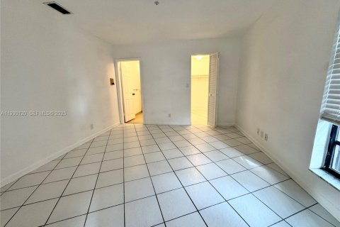 Condominio en venta en Hollywood, Florida, 3 dormitorios, 187.66 m2 № 1988654 - foto 27