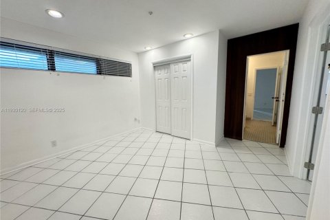 Condominio en venta en Hollywood, Florida, 3 dormitorios, 187.66 m2 № 1988654 - foto 24