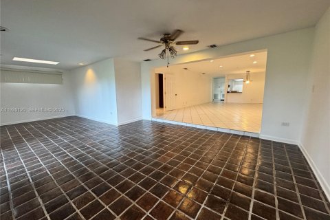 Condominio en venta en Hollywood, Florida, 3 dormitorios, 187.66 m2 № 1988654 - foto 16