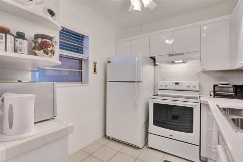 Condominio en venta en Lauderdale Lakes, Florida, 1 dormitorio, 63.55 m2 № 2245623 - foto 19