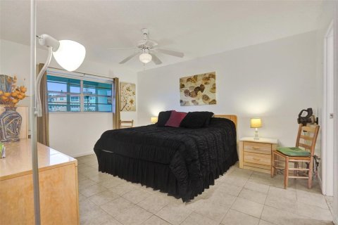 Condominio en venta en Lauderdale Lakes, Florida, 1 dormitorio, 63.55 m2 № 2245623 - foto 14
