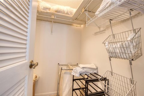 Copropriété à vendre à Pompano Beach, Floride: 2 chambres, 188.68 m2 № 2084397 - photo 24