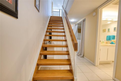 Copropriété à vendre à Pompano Beach, Floride: 2 chambres, 188.68 m2 № 2084397 - photo 17