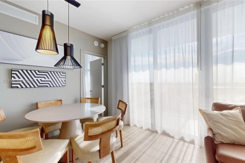 Condominio en venta en Hollywood, Florida, 3 dormitorios, 104.89 m2 № 2044529 - foto 13