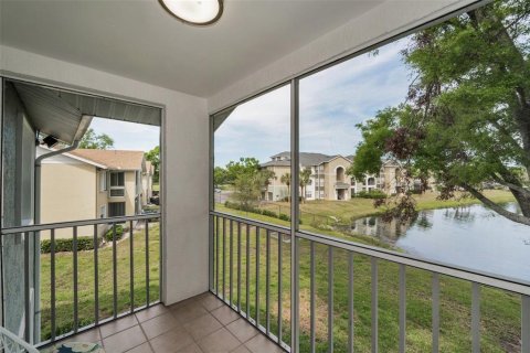 Condo in Dunedin, Florida, 2 bedrooms  № 1717989 - photo 25