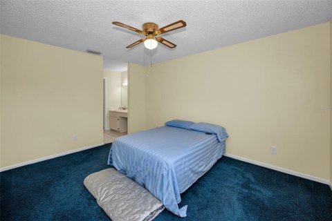 Condo in Dunedin, Florida, 2 bedrooms  № 1717989 - photo 14