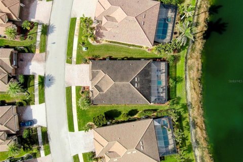 House in Venice, Florida 4 bedrooms, 209.4 sq.m. № 1557044 - photo 11