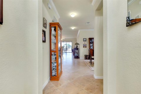 House in Venice, Florida 4 bedrooms, 209.4 sq.m. № 1557044 - photo 9