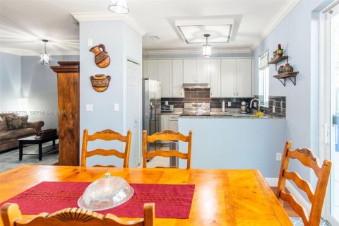 Townhouse in Miami, Florida 3 bedrooms, 134.89 sq.m. № 2032464 - photo 23