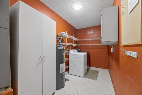 Condominio en venta en Sun City Center, Florida, 2 dormitorios, 130.34 m2 № 2095168 - foto 17
