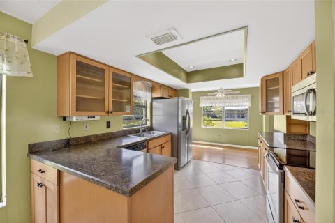 Condominio en venta en Sun City Center, Florida, 2 dormitorios, 130.34 m2 № 2095168 - foto 9