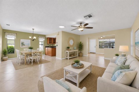 Condominio en venta en Sun City Center, Florida, 2 dormitorios, 130.34 m2 № 2095168 - foto 6