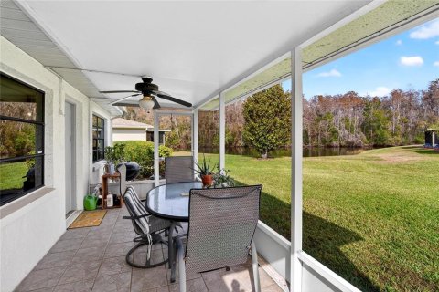 Condominio en venta en Sun City Center, Florida, 2 dormitorios, 130.34 m2 № 2095168 - foto 18