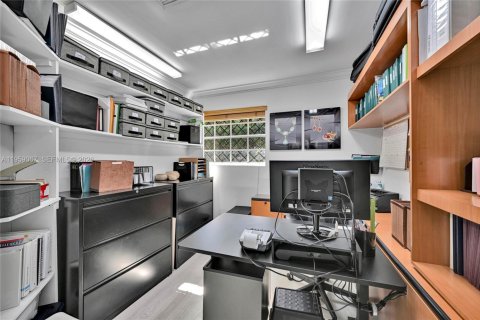 House in Miami, Florida 159.61 sq.m. № 2052815 - photo 19