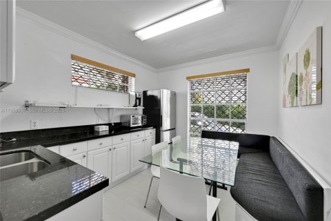 House in Miami, Florida 159.61 sq.m. № 2052815 - photo 25