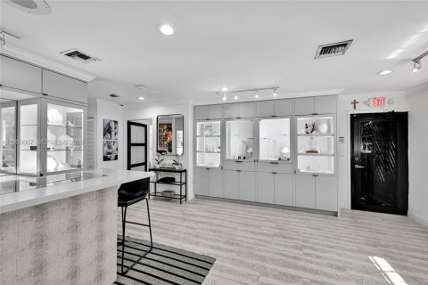 House in Miami, Florida 159.61 sq.m. № 2052815 - photo 3