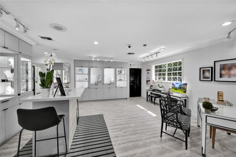 House in Miami, Florida 159.61 sq.m. № 2052815 - photo 7