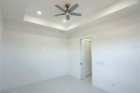 Villa ou maison à vendre à Cape Coral, Floride: 4 chambres, 176.89 m2 № 2221735 - photo 27