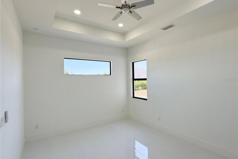 Villa ou maison à vendre à Cape Coral, Floride: 4 chambres, 176.89 m2 № 2221735 - photo 29