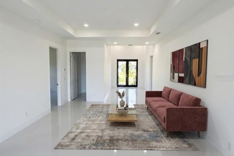 Villa ou maison à vendre à Cape Coral, Floride: 4 chambres, 176.89 m2 № 2221735 - photo 9